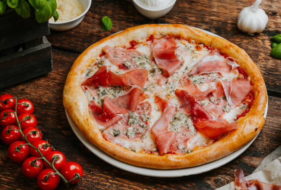 KNAR Restaurant & Pizza