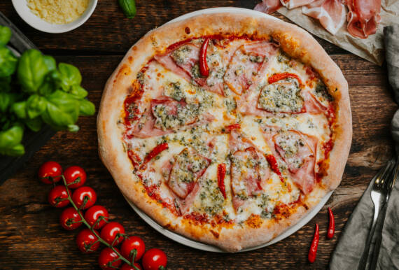 KNAR Restaurant & Pizza