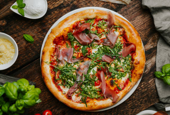 KNAR Restaurant & Pizza