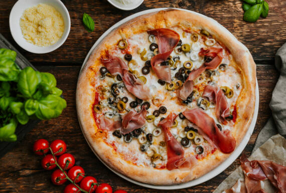 KNAR Restaurant & Pizza