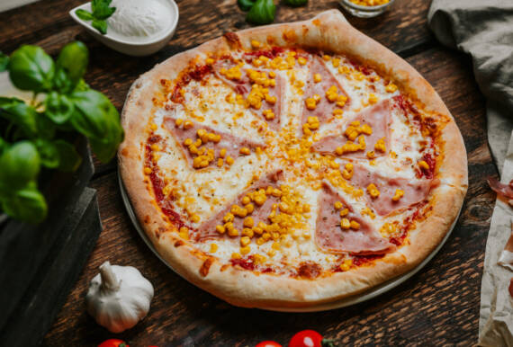 KNAR Restaurant & Pizza